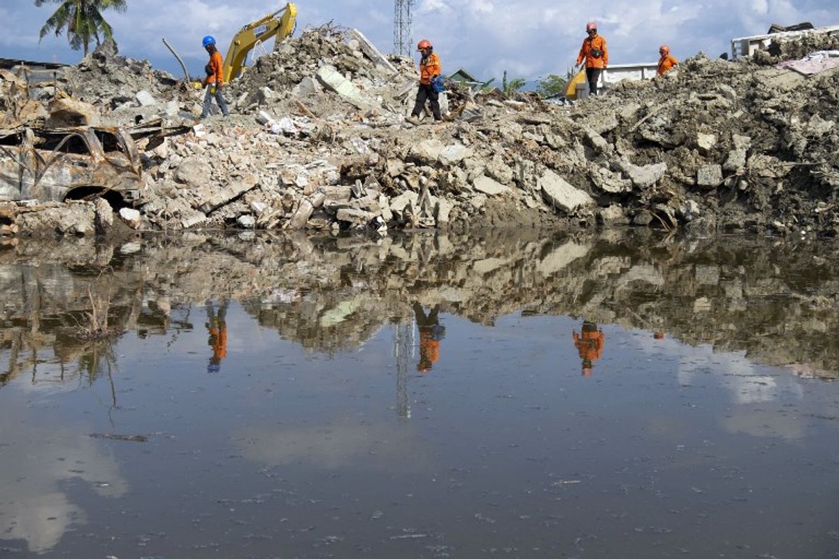 Al menos 20 muertos por tsunami en Indonesia