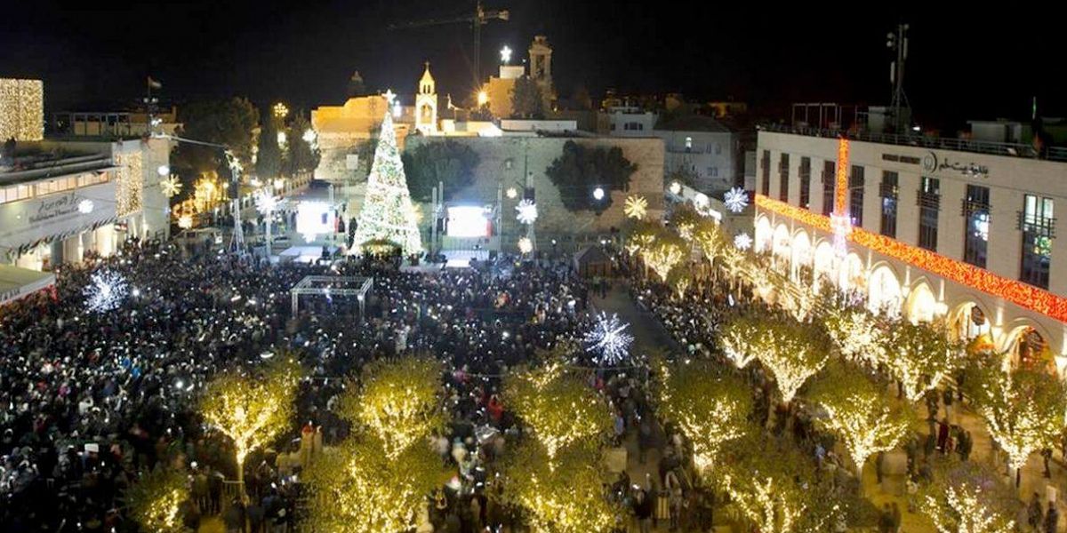 Peregrinos de todo el mundo se congregan en Belén para la Navidad