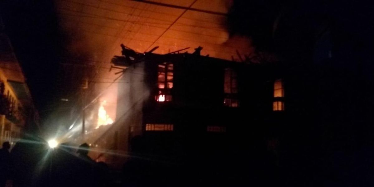12 viviendas afectadas por incendio en El Cairo, Valle del Cauca