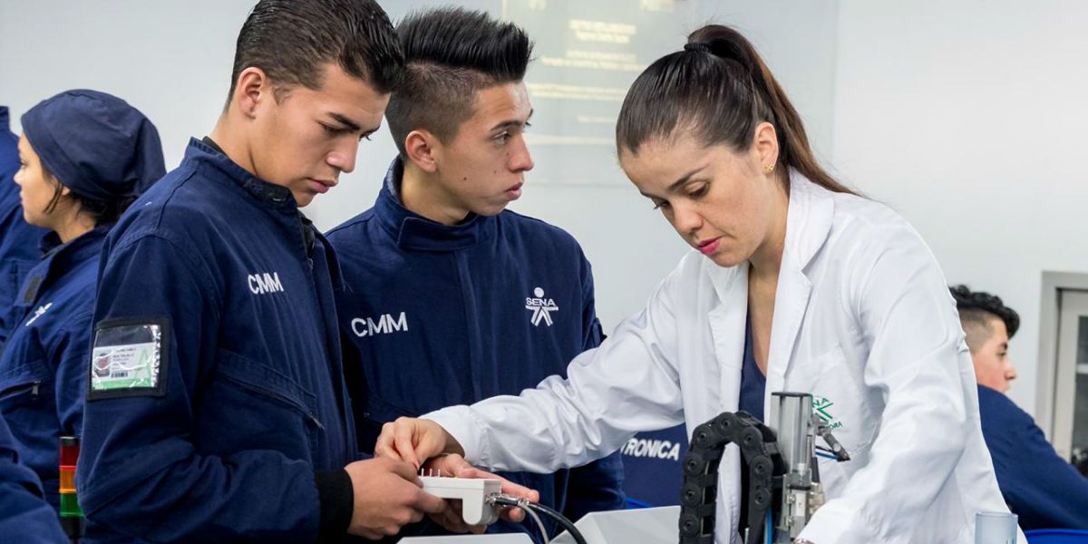 instructores sena oferta de 20000 empleos en colombia