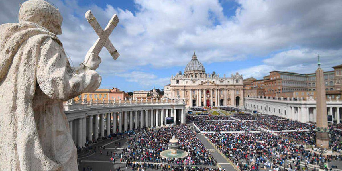 El Vaticano inició el último día del año con cambios sorpresivos