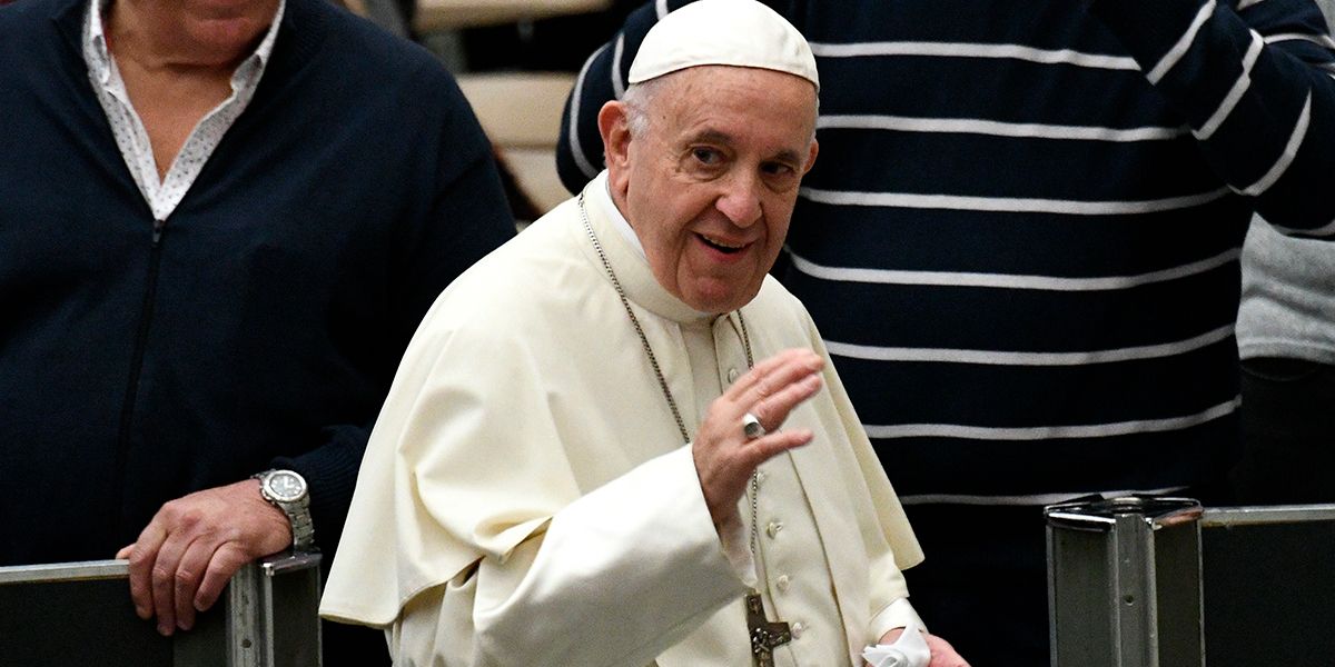 Papa Francisco viajará a Abu Dhabi en febrero para encuentro interreligioso