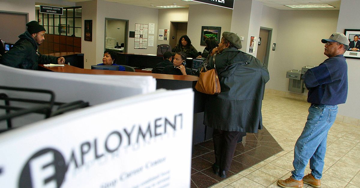 Desempleo en EE.UU. sube al 3,9 % en diciembre pese a creación de 312.000 puestos
