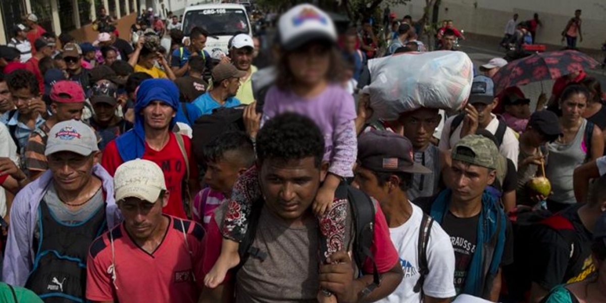 Gobierno de Honduras confirmó que 709 migrantes lograron cruzar frontera con Guatemala