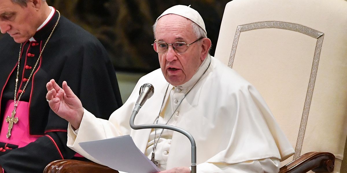 Papa Francisco denuncia cultura hostil de la humanidad, aliada con el dinero