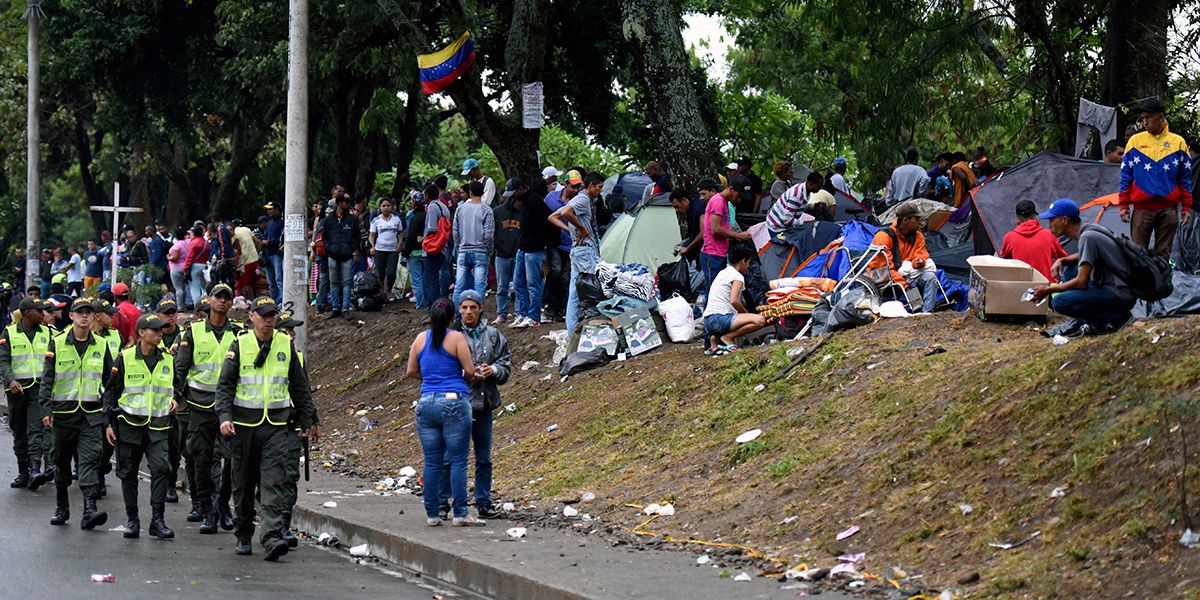 Desalojarán a 400 venezolanos que invaden terrenos en Cali
