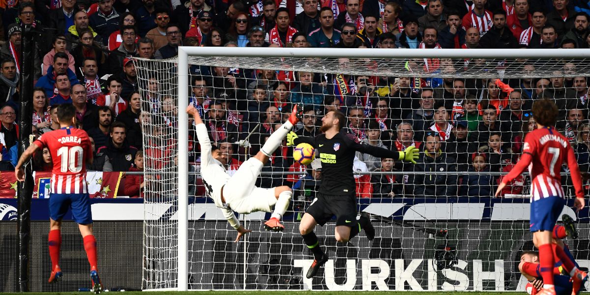 Real Madrid ganó el ‘derbi’ ante el Atlético con un golazo para enmarcar de Casemiro