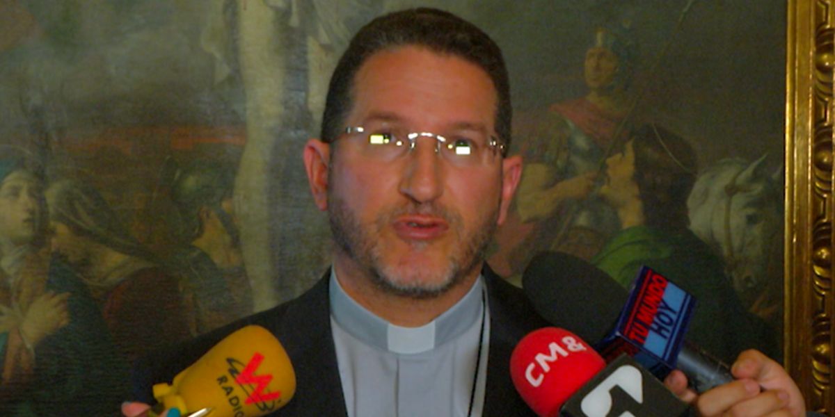 Iglesia católica elabora estrictos protocolos para denunciar a sacerdotes pederastas