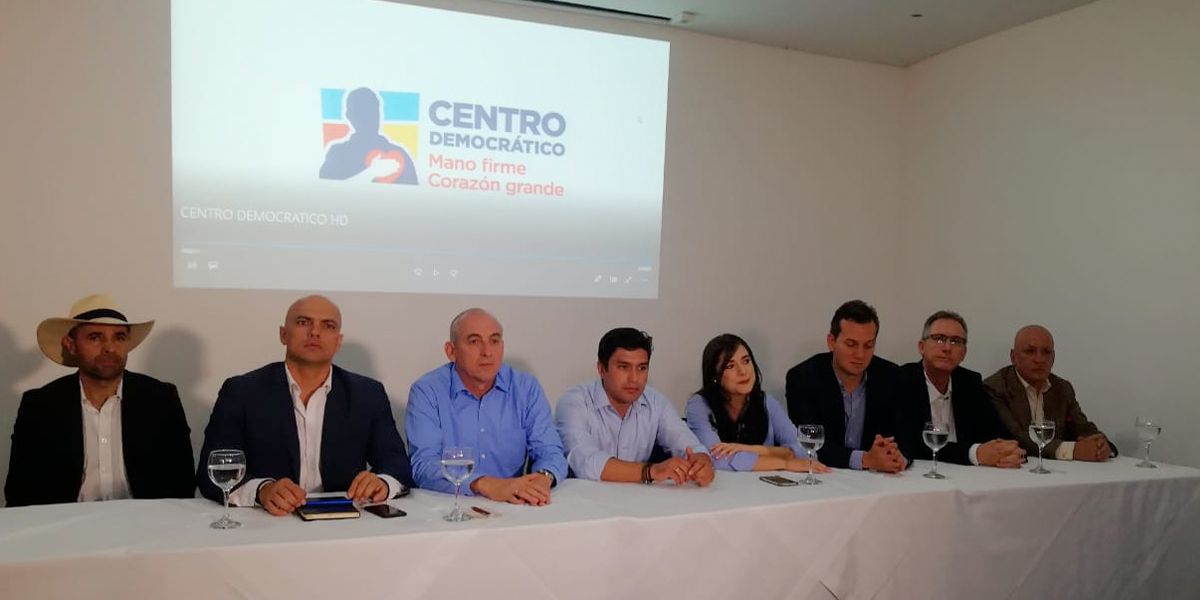 Centro Democrático lanza campaña regional con candidatos a Gobernación de Antioquia y Alcaldía de Medellín