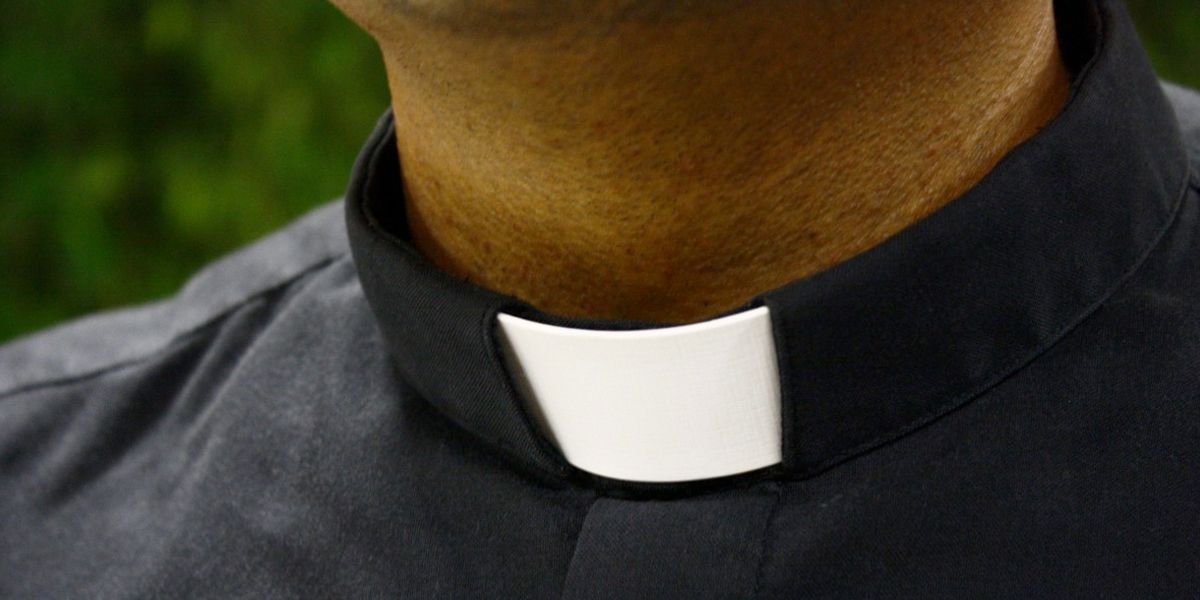 Revelan un supuesto ‘manual interno’ para sacerdotes con hijos