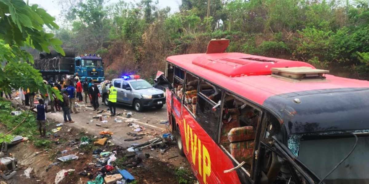 Al menos 60 muertos en un trágico accidente de autobús en Ghana