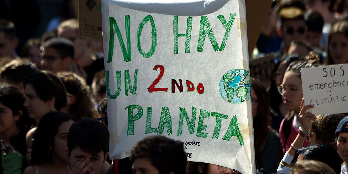 Protesta mundial: estudiantes marchan contra el cambio climático