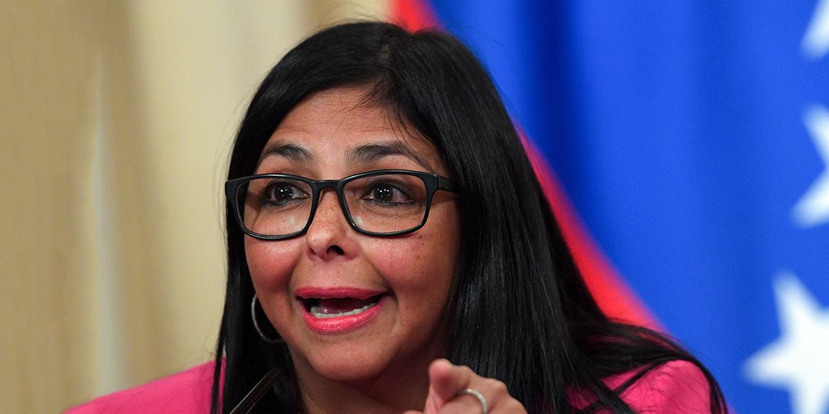 Venezuela es víctima de una ‘agresión multiforme’ de EE. UU.: Delcy Rodríguez