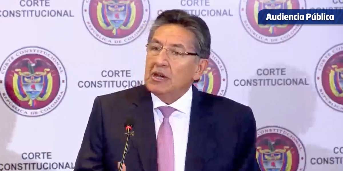 ‘El glifosato no ataca la médula del proceso del paz’: fiscal Martínez