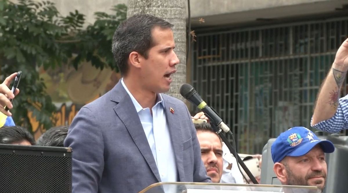 Asamblea Constituyente de Venezuela aprueba continuar enjuiciamiento a Guaidó