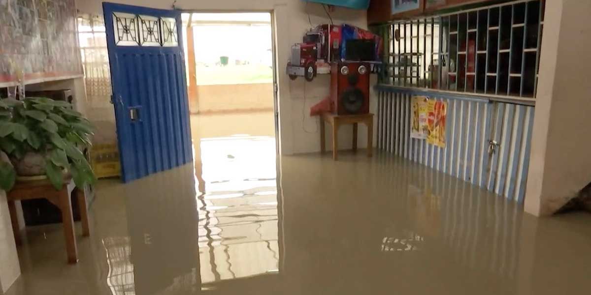 30 viviendas inundadas por fuerte lluvia en el sur de Bogotá