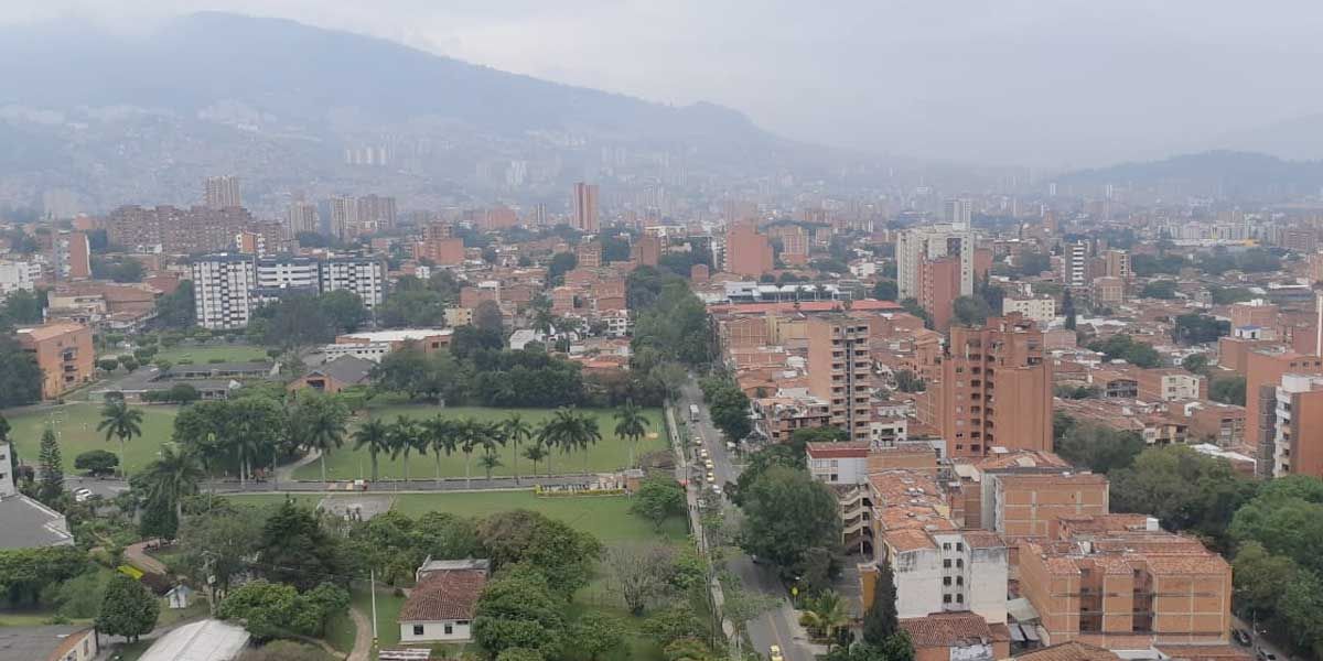 Decretan alerta ambientan por contaminación del aire en Medellín