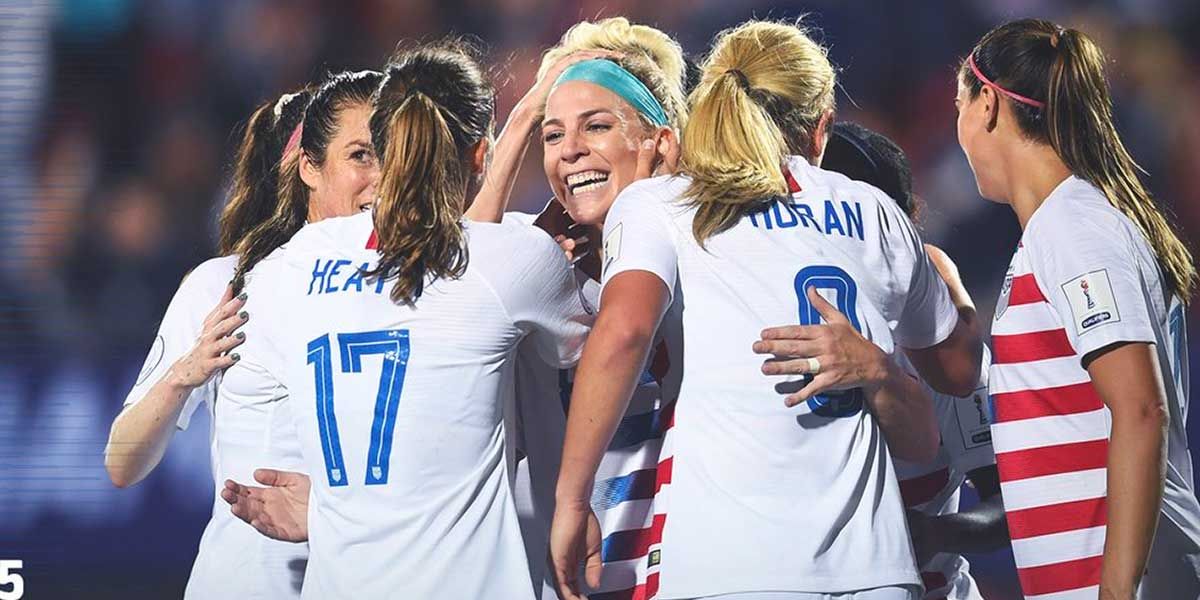 Selección femenina de fútbol de EE. UU. lidera clasificación mundial de la FIFA