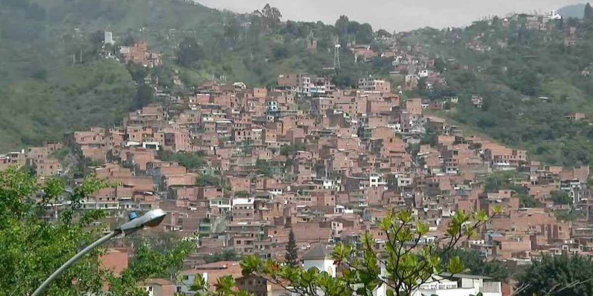 No cesa la violencia entre bandas criminales en la comuna 13 de Medellín