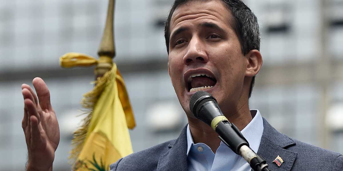 Guaidó anima a trabajadores públicos de Venezuela a rebelarse contra Maduro