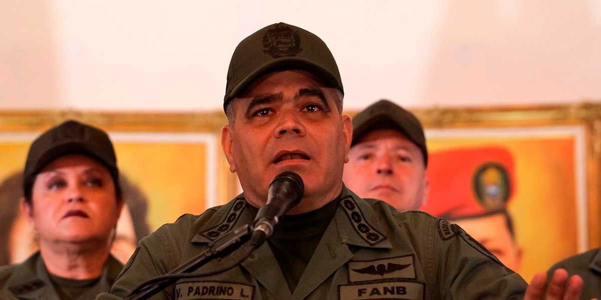 Mindefensa venezolano Vladimir Padrino, reporta ‘normalidad’ en cuarteles y rechaza golpe