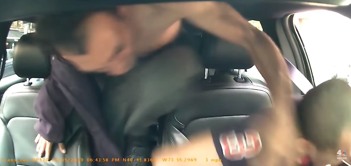 El impactante video de la golpiza que recibió un conductor colombiano en Nueva York