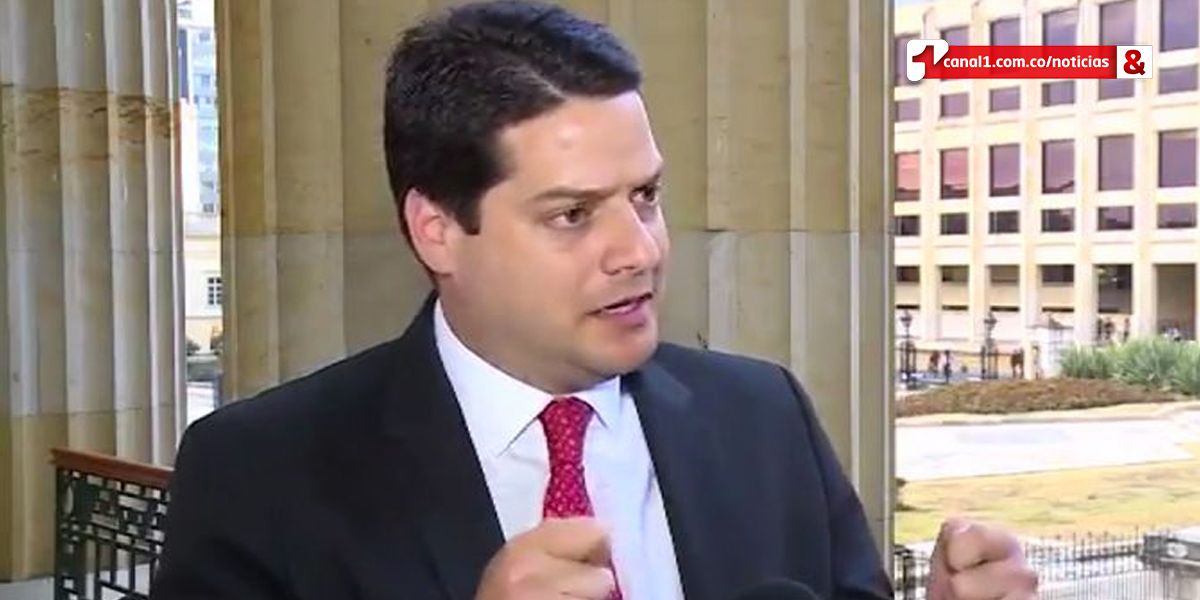 Senador liberal Mauricio Gómez fue atendido de urgencia en la Clínica de Marly