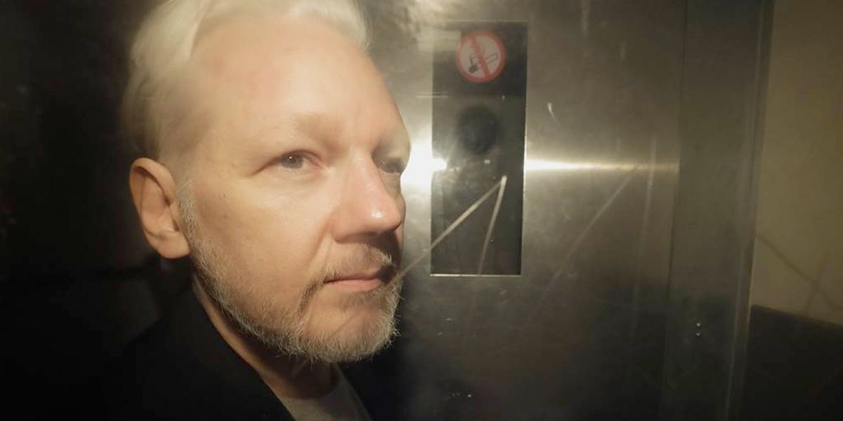 Aplazada hasta junio vista de extradición de Assange, que no tiene buen estado de salud