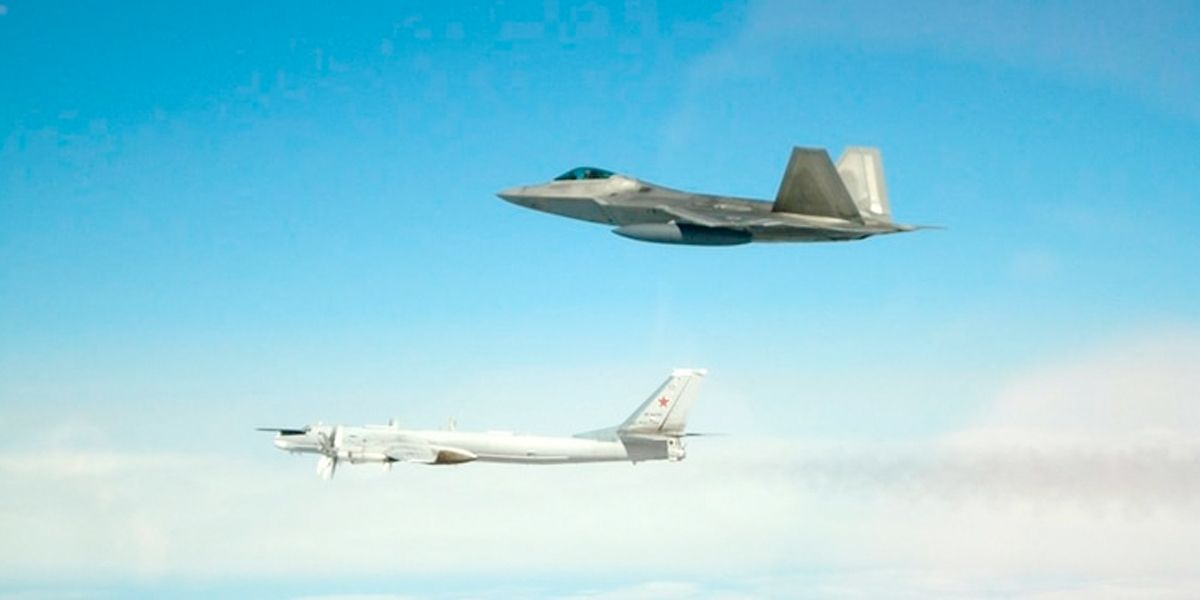 EE. UU. vuelve a interceptar cuatro aviones militares rusos cerca de Alaska