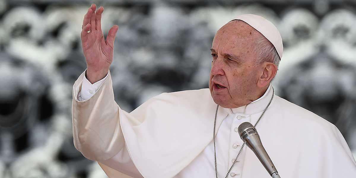 Papa Francisco firma norma que obliga a denunciar cualquier presunto abuso sexual