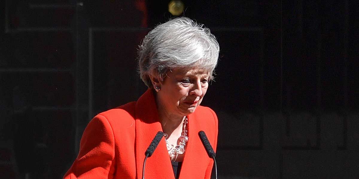 La primera ministra británica Theresa May presentó su renuncia