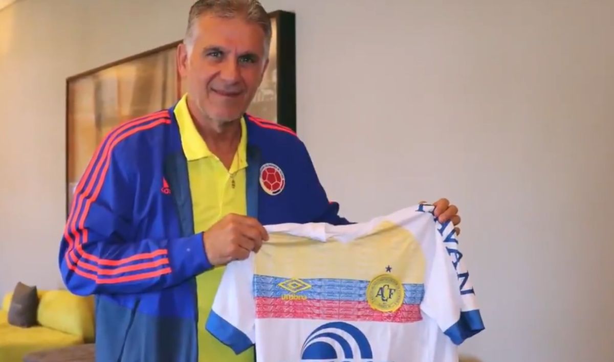 (Video) ¡Detallazo! Chapecoense le regaló la camiseta del club a todo el plantel de la Selección Colombia