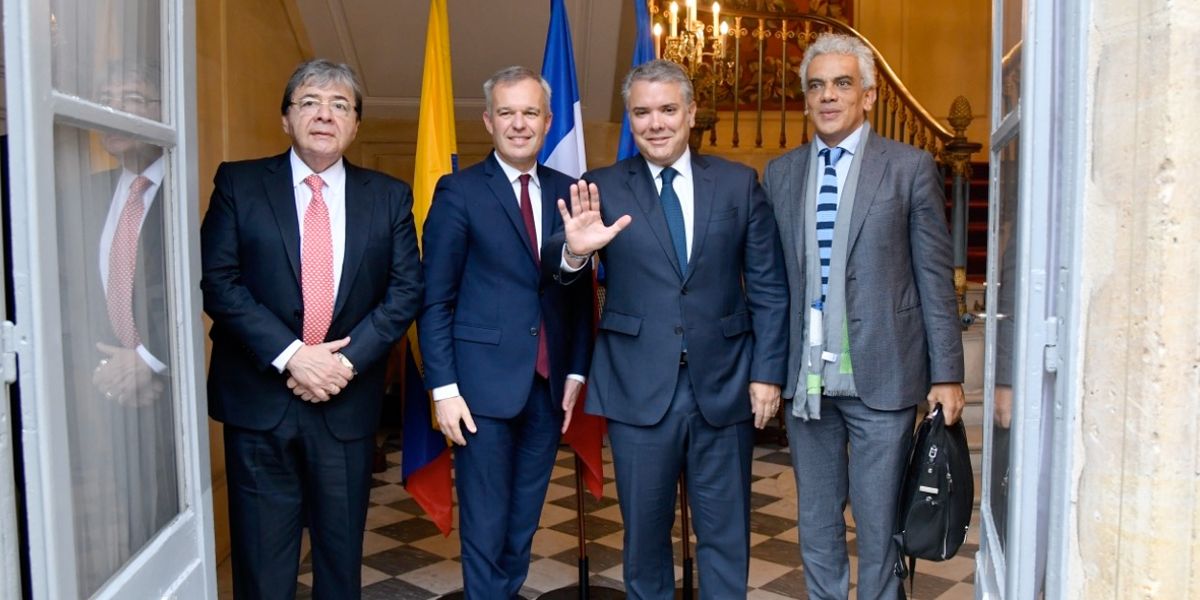 Colombia y Francia firman acuerdo de cooperación ambiental