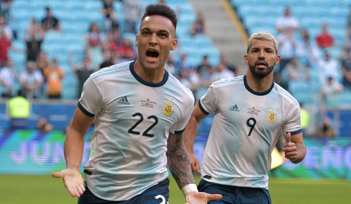 Argentina se metió en cuartos con goles del ‘Kun’ Agüero y Lautaro Martínez