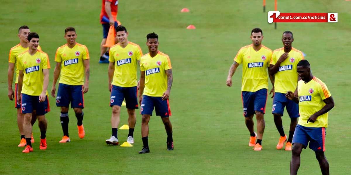 Colombia ya está en Sao Paulo para el partido contra Chile en el que Ospina se reincorpora