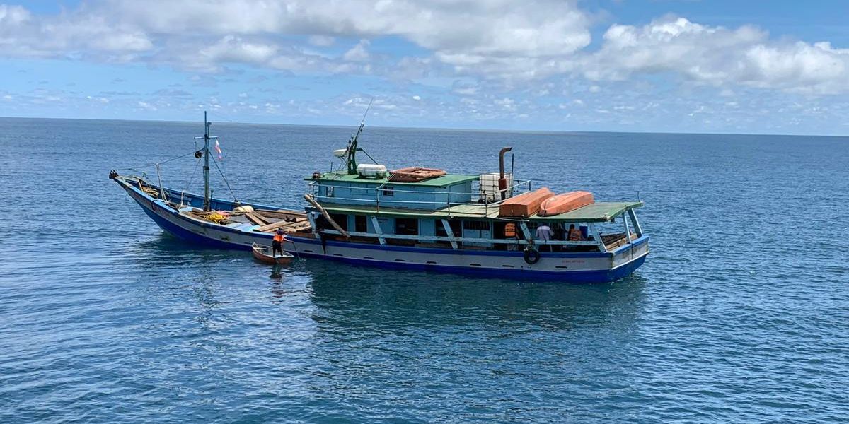 Rescatan a diez personas que quedaron a la deriva en Buenaventura