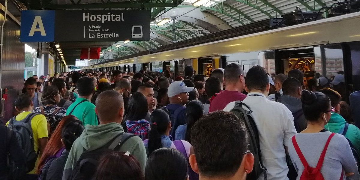 Por falla técnica colapsa el Metro de Medellín en ‘hora pico’