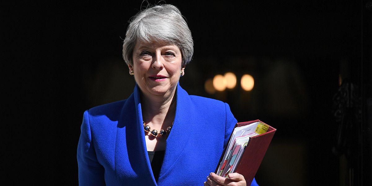 Theresa May asegura que continuará como diputada tras su retiro