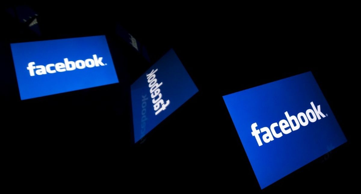 ¿Facebook contratará periodistas para su red social?
