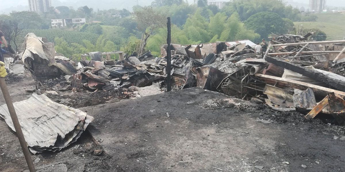 Más de 130 personas afectadas por un incendio en Armenia