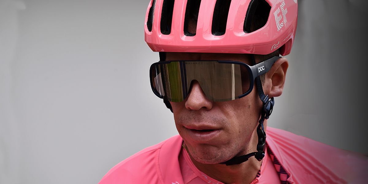 Rigoberto Urán se retira de La Vuelta a España tras sufrir una nueva caída