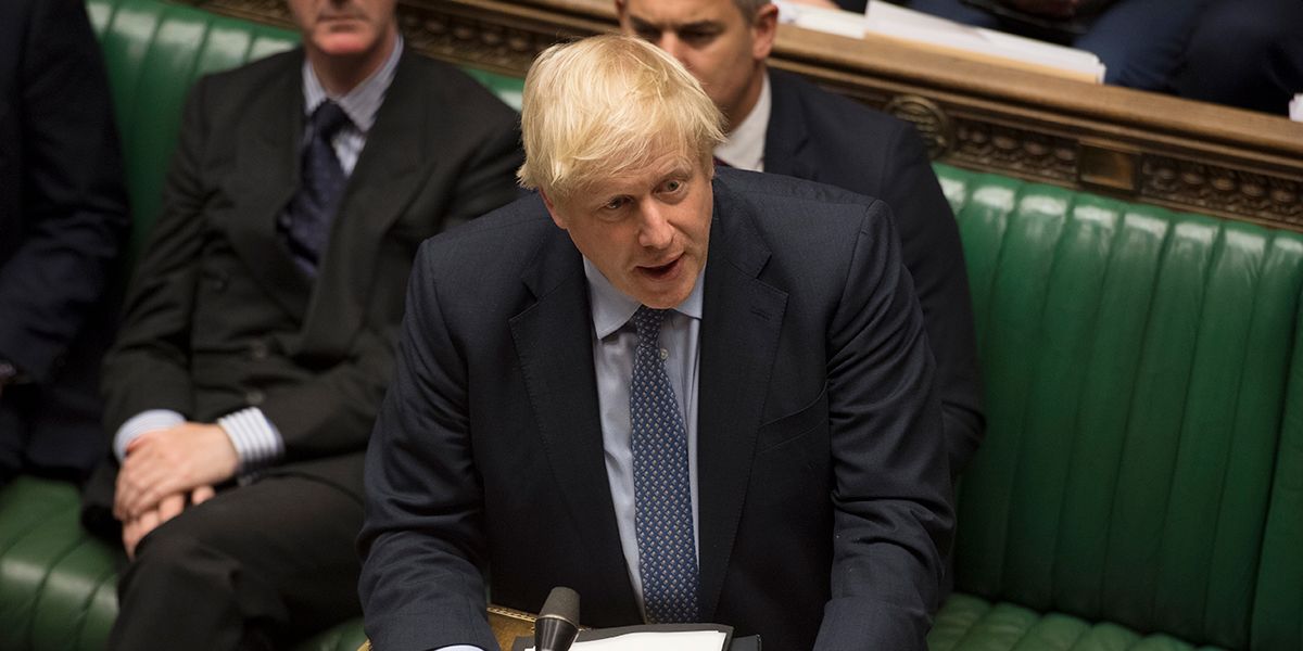 Parlamento niega a Johnson un Brexit sin acuerdo y frena elecciones anticipadas