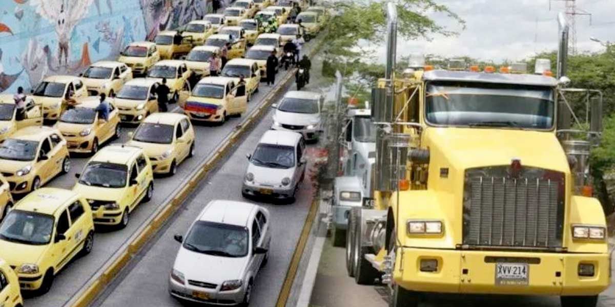 Taxistas, volqueteros y camioneros se unirían al paro nacional de transportadores