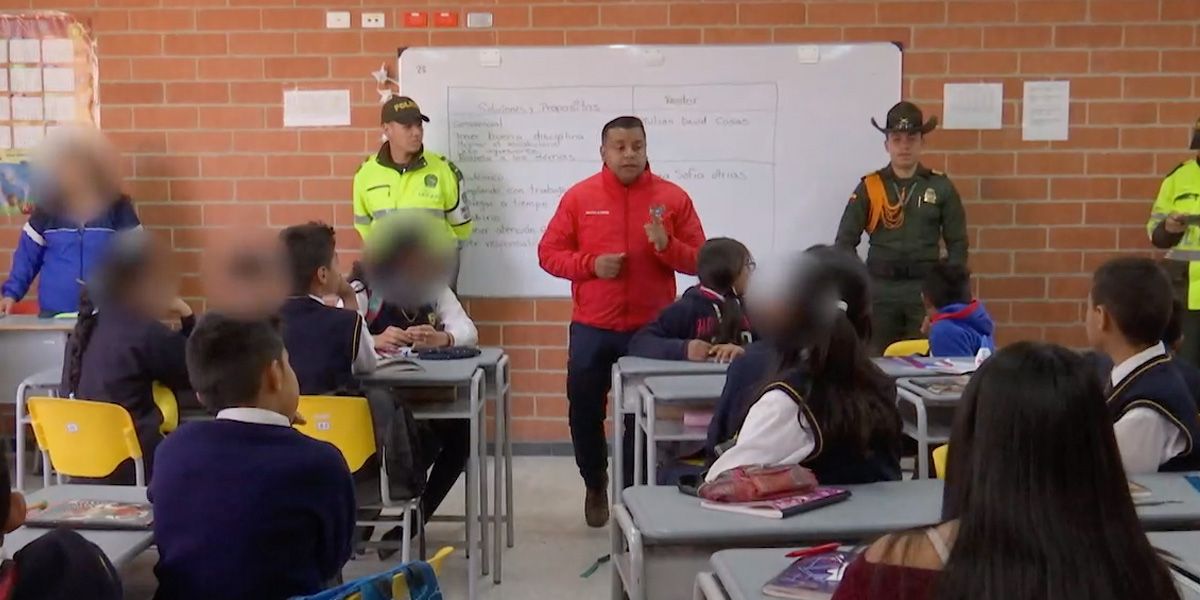 Cada semana, tres profesores son amenazados en Bogotá