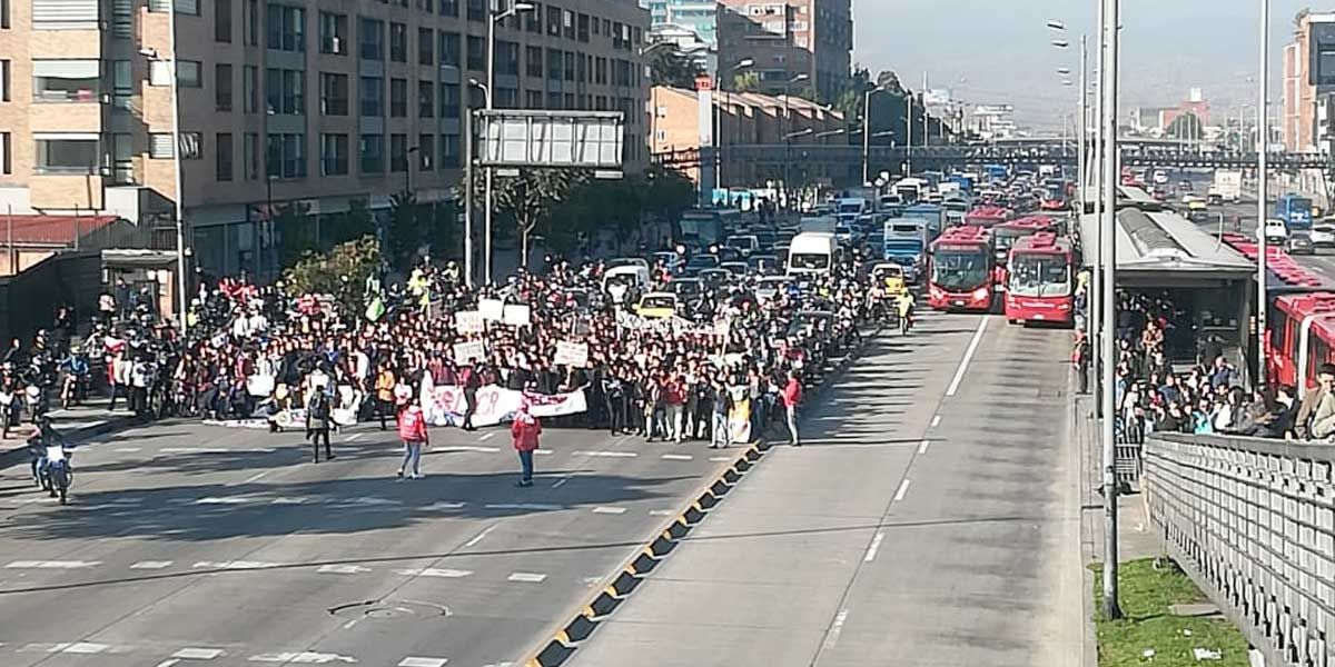 Dos manifestaciones en medio del paro transportador complicaron la movilidad en Bogotá