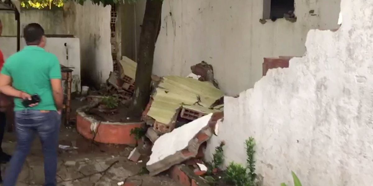 Fuerte aguacero dejó 25 casas destechadas y varios árboles caídos en Malambo, Atlántico