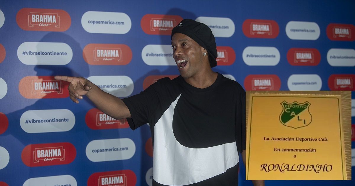 Garrafal error de ortografía en placa que le regaló el Deportivo Cali a Ronaldinho