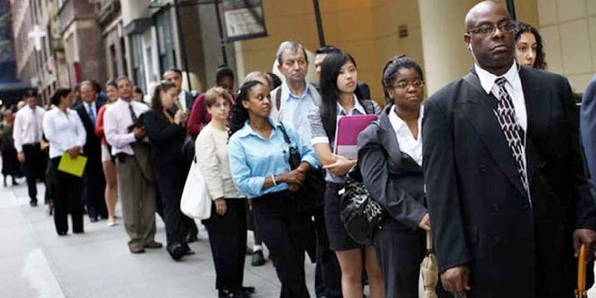 Desempleo en EE. UU. baja al 3,5 % y se convierte en la cifra más baja en 50 años