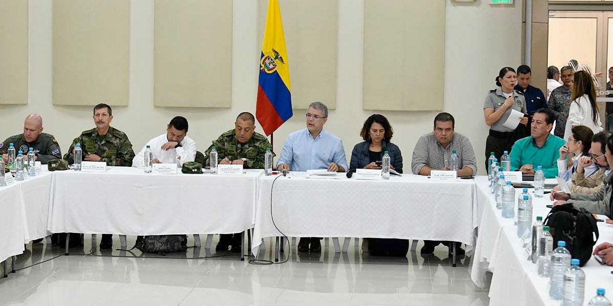 Presidente Duque promete aumentar el pie de fuerza en el Cauca tras masacre indígena