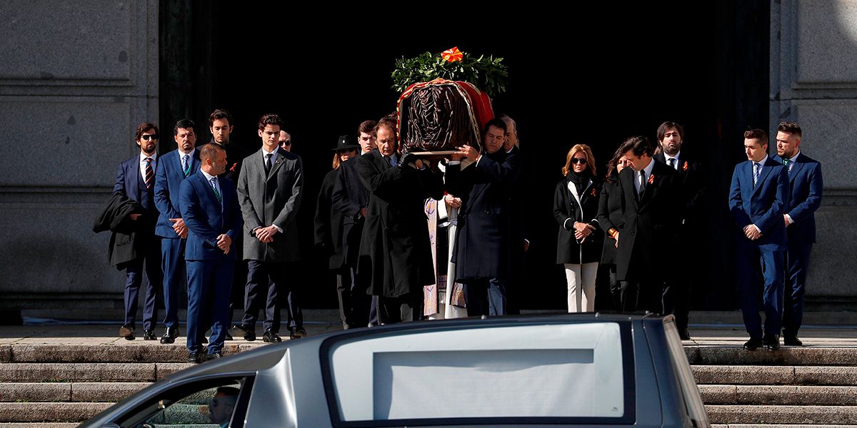 ¿Por qué después de 44 años están exhumando el cuerpo de Francisco Franco, el dictador español?